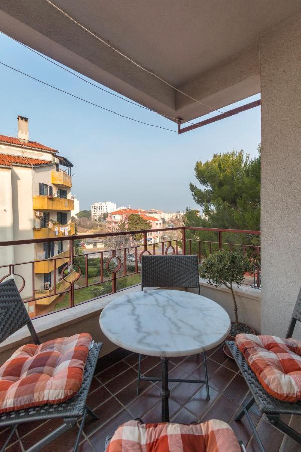 Sisplac Apartment Pula Extérieur photo