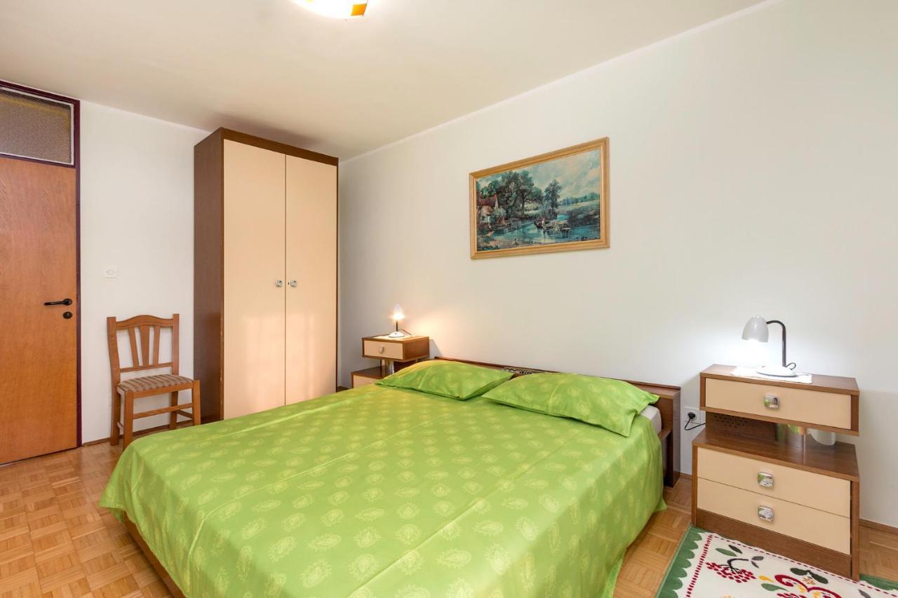 Sisplac Apartment Pula Extérieur photo